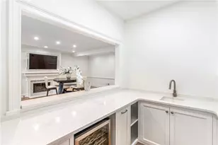 3685 Peachtree Rd NE, Atlanta, GA 30319 - Photo 9