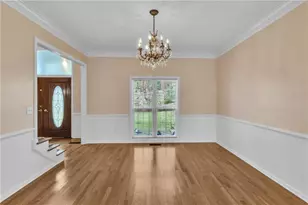 915 Chipley Ct, Marietta, GA 30062 - Photo 9