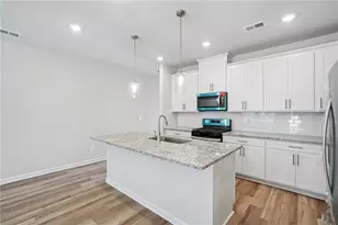 7840 Marie Wy, Fairburn, GA 30213 - Photo 11
