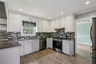 2241 Deer Oaks Trail, Lawrenceville, GA 30044 - Photo 9