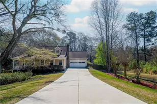 4354 Riverside Dr SW, Lilburn, GA 30047 - Photo 5