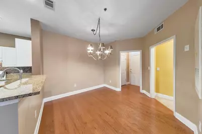 1002 Vinings Forest Lane SE #10, Smyrna, GA 30080 - Photo 5