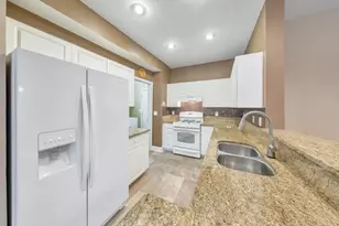 1002 Vinings Forest Ln SE, Smyrna, GA 30080 - Photo 9