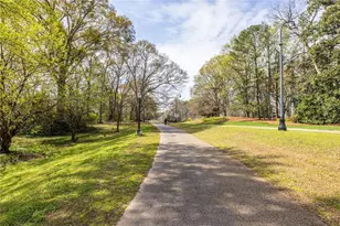 490 N Highland Ave NE, Atlanta, GA 30307 - Photo 37