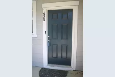 1625 Honeysuckle Path, Conyers, GA 30012 - Photo 3