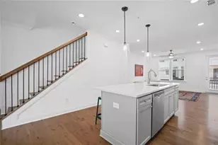 6623 Beacon Dr, Atlanta, GA 30328 - Photo 9