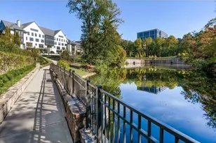 6623 Beacon Dr, Sandy Springs, GA 30328 - Photo 31