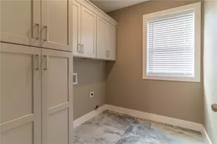 229 Little Brook Dr, Woodstock, GA 30188 - Photo 9