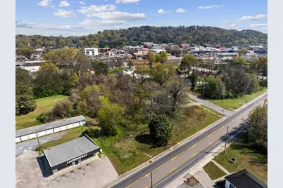 207 N River Street, Calhoun, GA 30701 - Photo 11