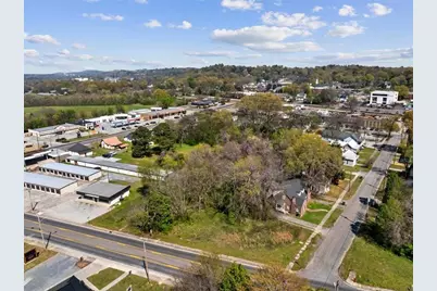 207 N River Street, Calhoun, GA 30701 - Photo 3