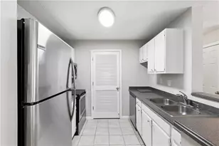 309 Granville Ct, Atlanta, GA 30328 - Photo 17