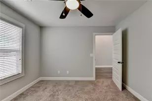 131 Brookstone Dr, Carrollton, GA 30116 - Photo 7