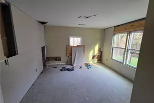 441 Lanier St NW, Atlanta, GA 30318 - Photo 3