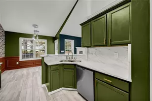 1291 Tumblerock Ct, Loganville, GA 30052 - Photo 9