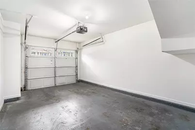 1184 Liberty Parkway NW, Atlanta, GA 30318 - Photo 31