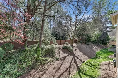 3445 Ivys Walk, Atlanta, GA 30340 - Photo 17