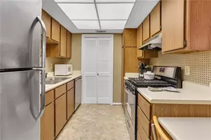 3445 Ivys Walk, Atlanta, GA 30340 - Photo 5