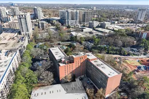 3060 Pharr Ct, Atlanta, GA 30305 - Photo 27