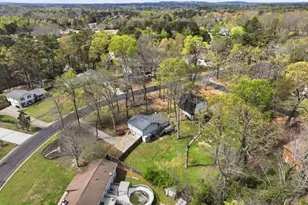 4002 Summer Pl, Snellville, GA 30039 - Photo 5