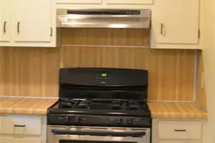 633 Candlewick Ln NW, Lilburn, GA 30047 - Photo 5