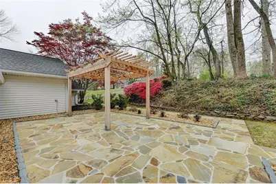 5000 Redcliff Court, Dunwoody, GA 30338 - Photo 3