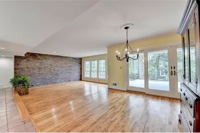 5000 Redcliff Court, Dunwoody, GA 30338 - Photo 17