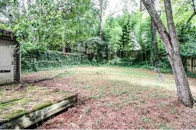 162 Peachtree Hills Avenue NE, Atlanta, GA 30305 - Photo 17