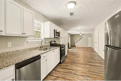 771 Conisburgh Court, Stone Mountain, GA 30087 - Photo 7