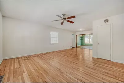 2754 Esquire Way, Tucker, GA 30084 - Photo 13