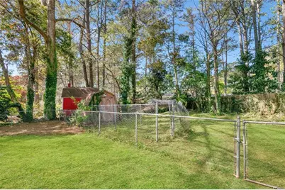 5593 Laurel Lane NW, Lilburn, GA 30047 - Photo 29