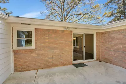 5593 Laurel Lane NW, Lilburn, GA 30047 - Photo 27