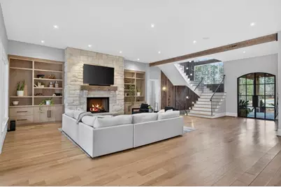 943 Kennesaw Due West Road, Kennesaw, GA 30152 - Photo 9