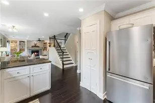 330 Devon Ct, Alpharetta, GA 30004 - Photo 23