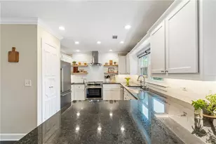 330 Devon Ct, Alpharetta, GA 30004 - Photo 21