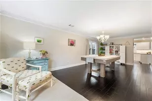 330 Devon Ct, Alpharetta, GA 30004 - Photo 3