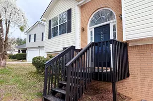 5695 Cedar Croft Ln, Lithonia, GA 30058 - Photo 3