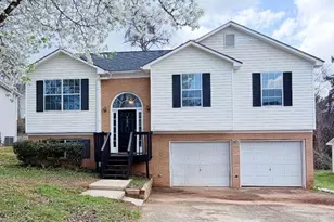 5695 Cedar Croft Ln, Lithonia, GA 30058 - Photo 1