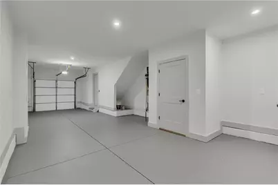 152 Chestnut Circle, Atlanta, GA 30342 - Photo 39