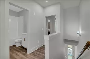 152 Chestnut Cir, Atlanta, GA 30342 - Photo 21