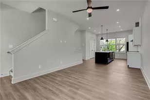 152 Chestnut Cir, Atlanta, GA 30342 - Photo 17