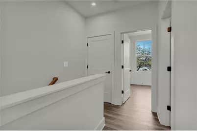 152 Chestnut Circle, Atlanta, GA 30342 - Photo 21