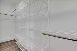 152 Chestnut Cir, Atlanta, GA 30342 - Photo 3