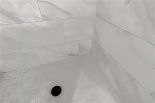 152 Chestnut Cir, Atlanta, GA 30342 - Photo 37