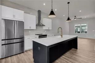 152 Chestnut Cir, Atlanta, GA 30342 - Photo 7