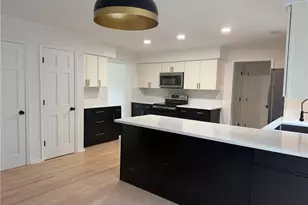 380 Silver Creek Run, Lawrenceville, GA 30044 - Photo 11