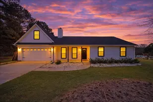 6460 Dove Dr, Loganville, GA 30052 - Photo 3