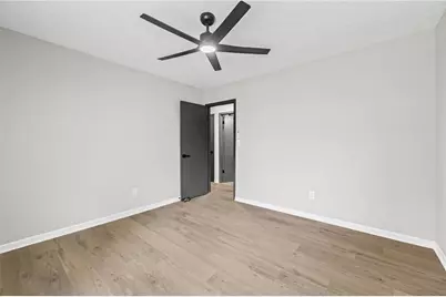 7823 Chase Woods Drive, Jonesboro, GA 30236 - Photo 25