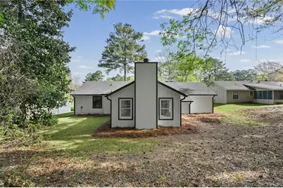 7823 Chase Woods Drive, Jonesboro, GA 30236 - Photo 29