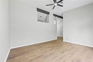 7823 Chase Woods Dr, Jonesboro, GA 30236 - Photo 5