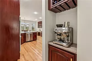 1165 Beacon Hill Crossing, Alpharetta, GA 30005 - Photo 19